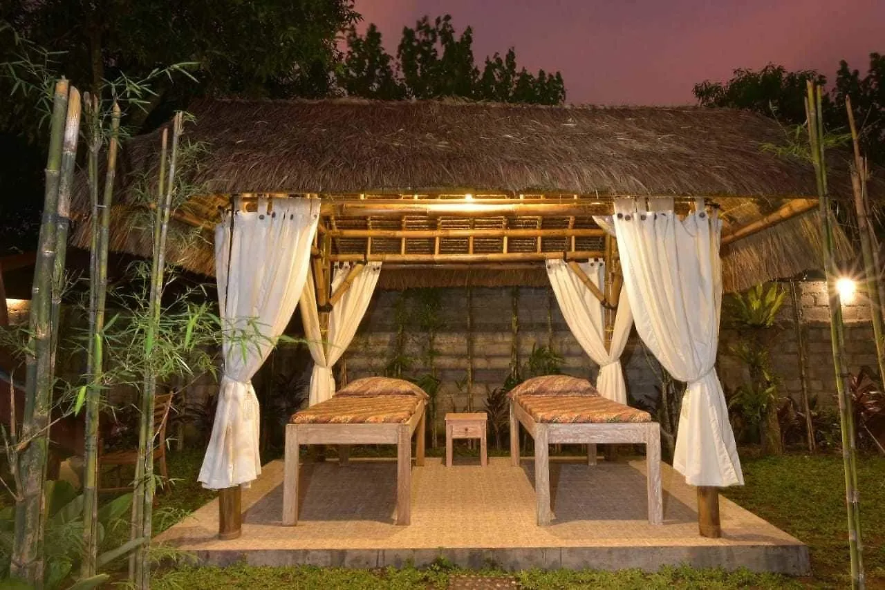 ** בית הארחה ג'ימבאראן Kubu Kak Dudung Villas אינדונזיה